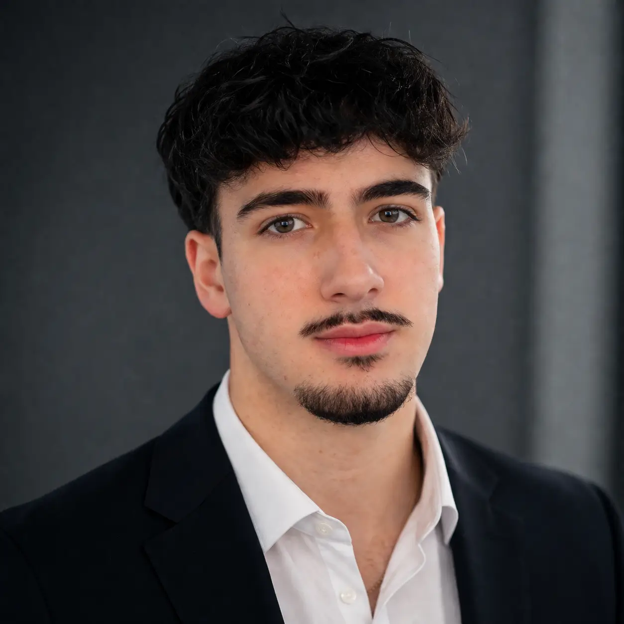 Theodoros Nik Tarverdi - FocusDesign
